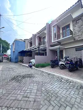 RUMAH BARU MURAH LUAS READY DI M KAHFI 1  JAKARTA