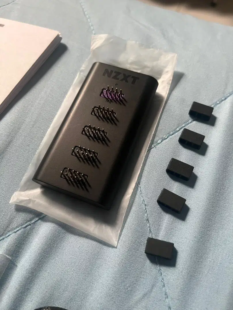 NZXT Internal USB HUB / Splitter
