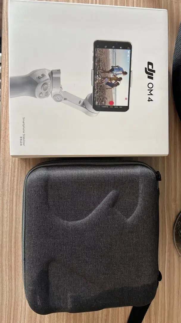 Stabilizer gimbal DJI Osmo Mobile 4