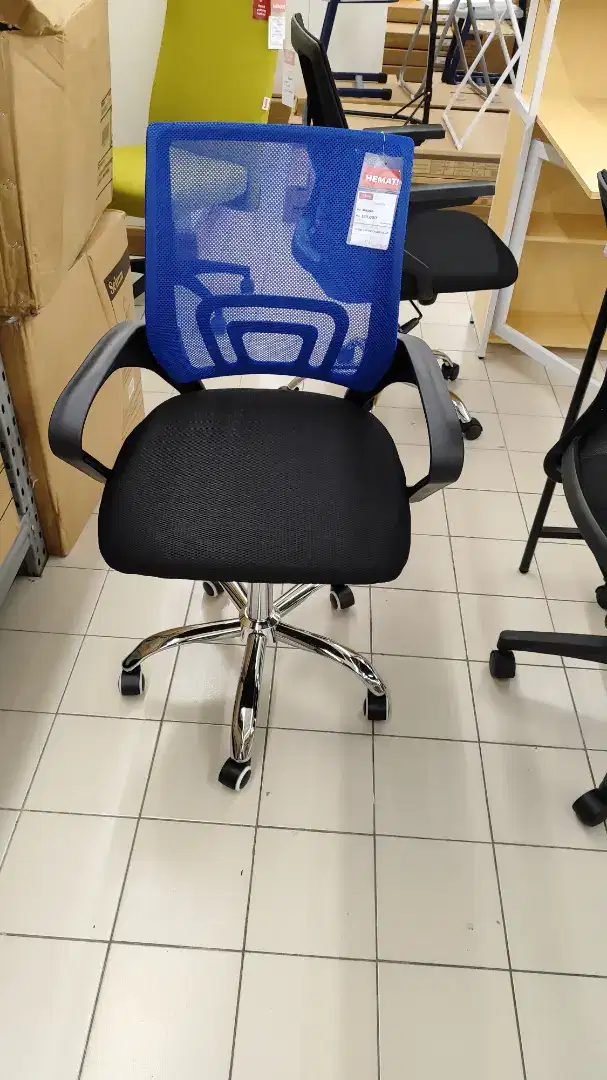 Kursi kantor selma