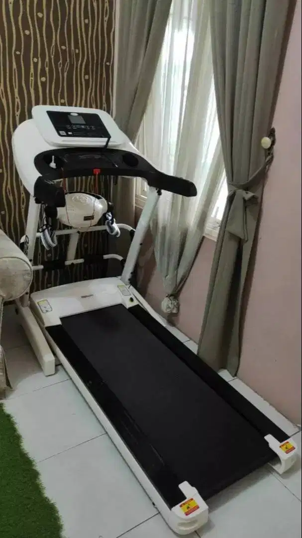 Treadmill Ireborn Arrezo Second mulus like new