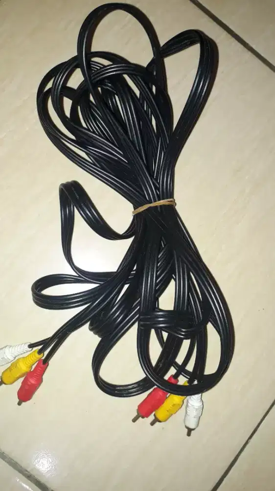 KABEL RCA - KABEL AV BEKAS 5 METER