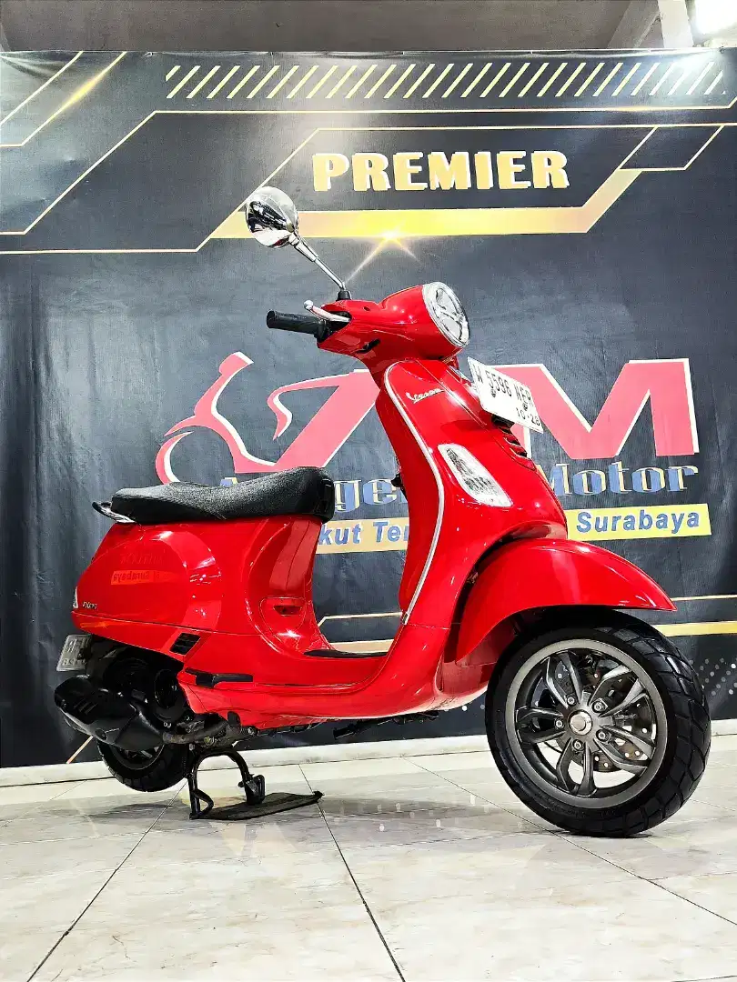 Piaggio Lx125 i-get km.948asli mewah red 2023. Anugerah motor rungkut