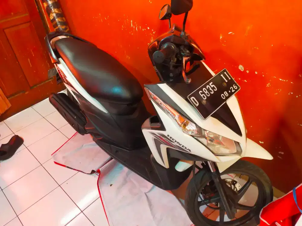Di jual motor Honda Vario 2011 techno