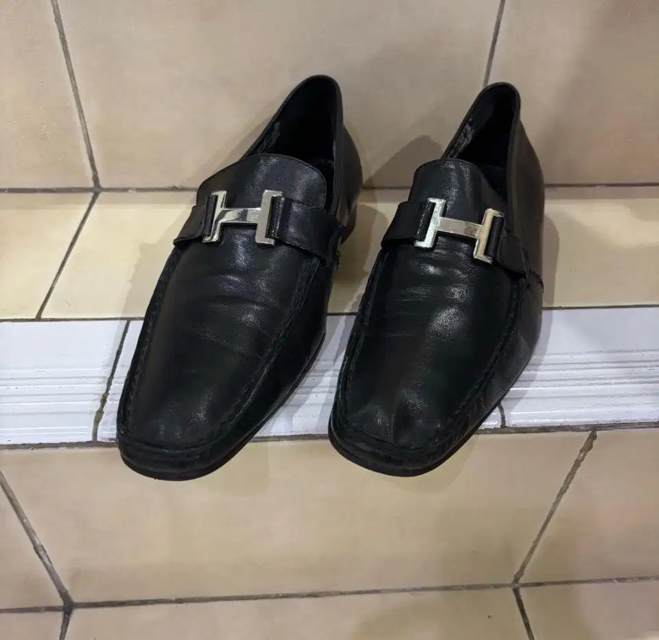 sepatu kulit pantopel Hermes 100% ori