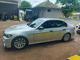 BMW 320i 2006 Bensin