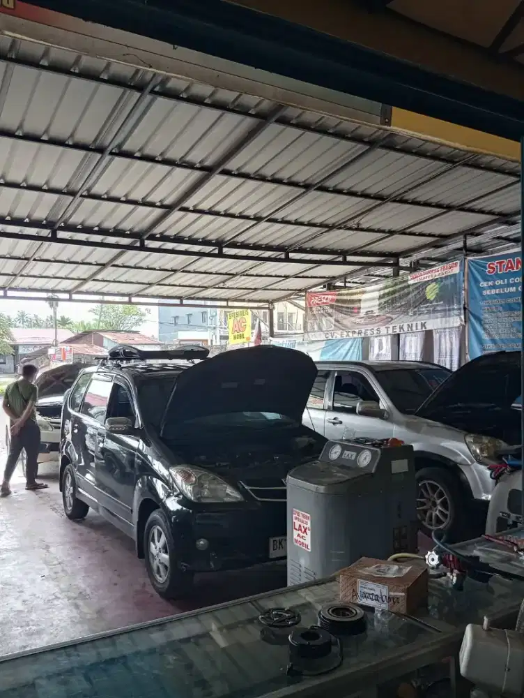 Dicari mekanik mobil