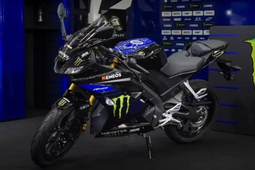 Dicari Yamaha R15 V3 Monster Energy GP Edition & Movistar GP Edition