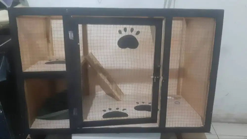 Jual kandang kucing.