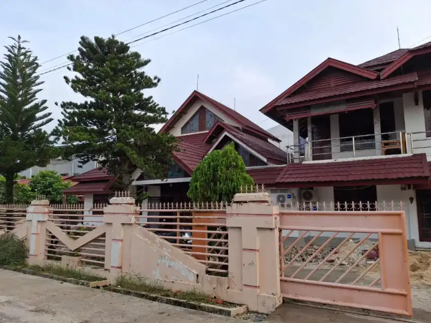 Disewakan kos2an bintang 5 dengan harga kaki 5