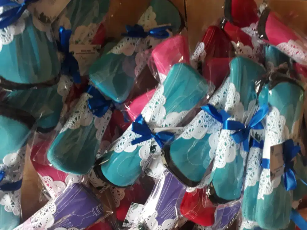 Souvenir sendok garpu sumpit