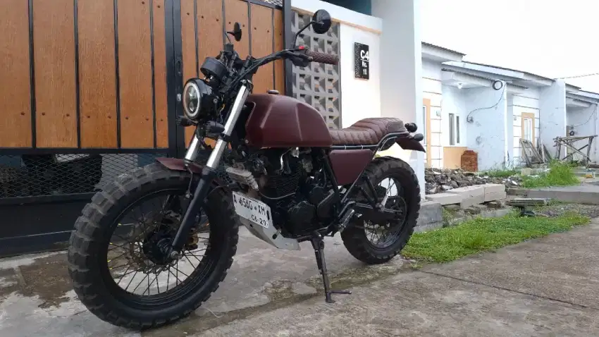 Tracker yamaha scorpio