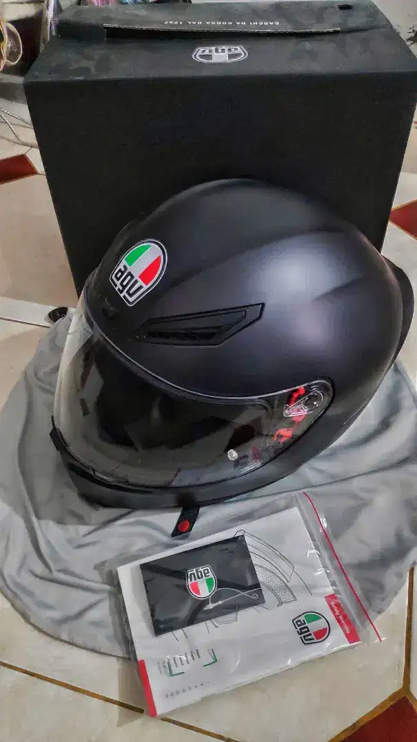 AGV K1 Matte Black size L