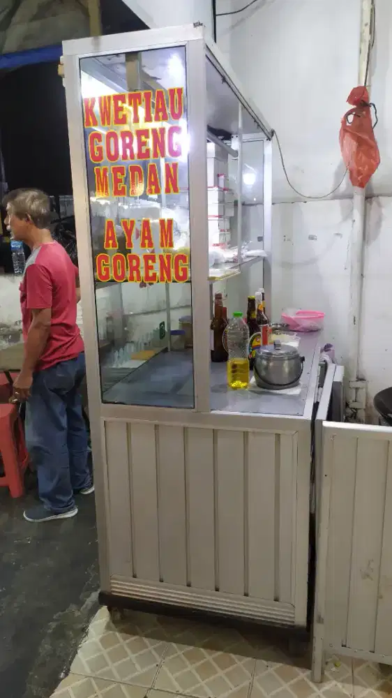 Dijual Etalase Kokoh