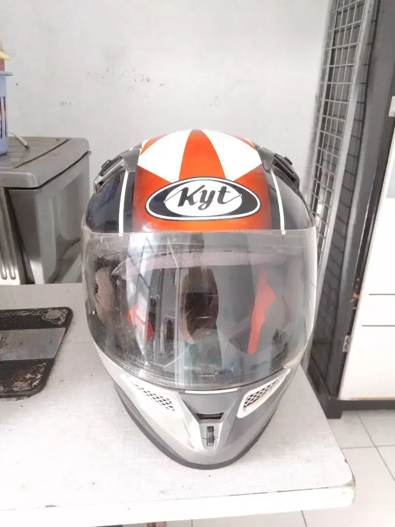HELM KYT SIZE L