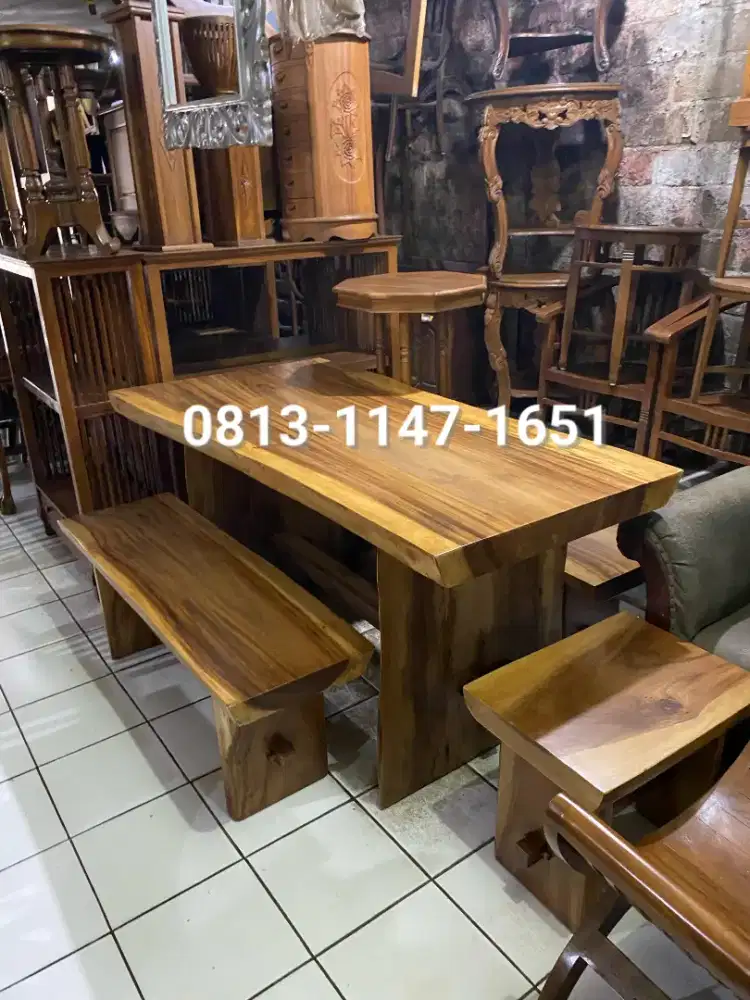 Meja Makan kayu tebal asli alami Ready