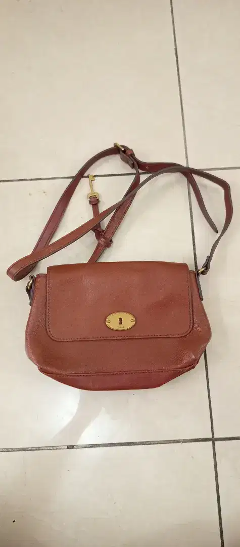 Tas Wanita Fossil Gabriella SM Cross Medium Brown.