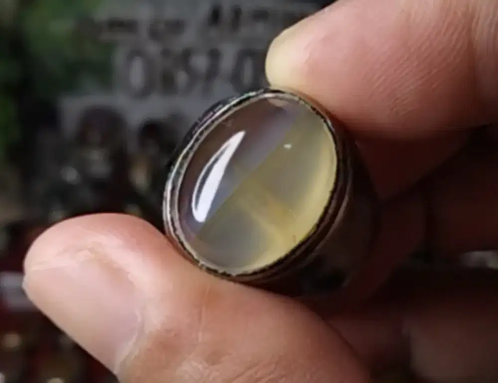 Batu anggur tapak jalak kristal