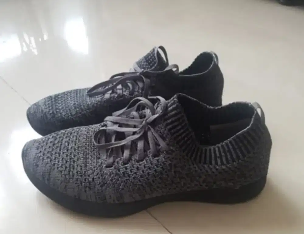 Sepatu cowok pull&bear original