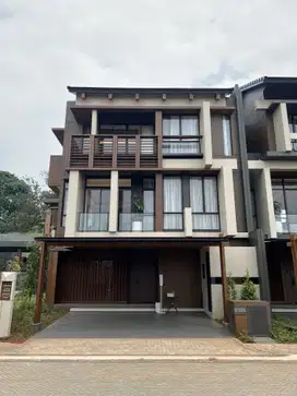 Rumah mewah berkonsep Japanese resort - Wynyard Hiera BSD