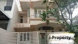 Di jual rumah apik kebon jeruk jakarta