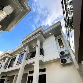 Rumah Mewah 2 Lantai Cuma 3 KM ke Stasiun Pasar Minggu