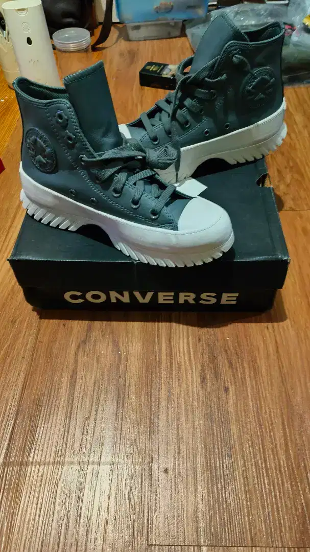 Converse CTAS Lugged 2.0 HI Size 37 Original MAP Size 37