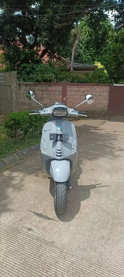Vespa Sprint 150cc ABS 2023 Istimewa