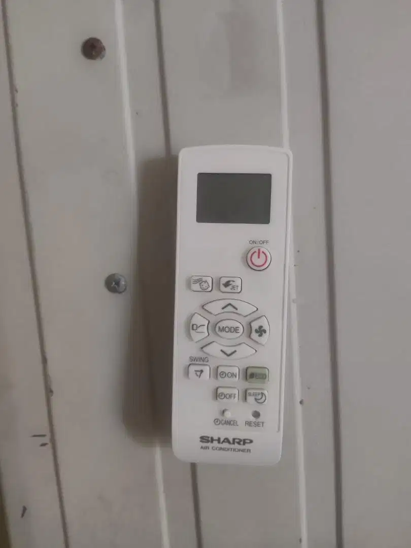 Ac sharp 1 pk masih bagus dan dingin