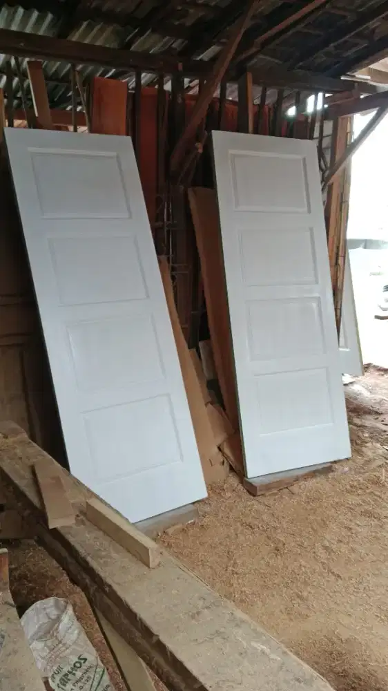 Jasa pertukangan furnitur, tukang kayu