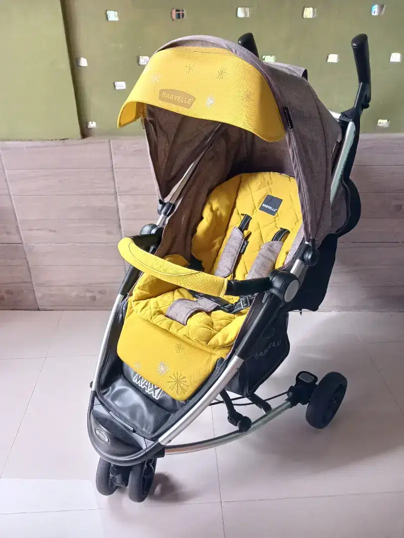 PREMIUM Stroller / stroler / kereta bayi BABYELLE MAXI, kondisi bagus
