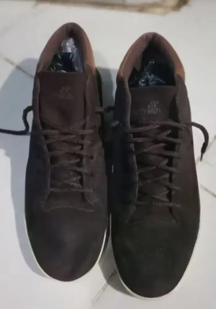SEPATU CASUAL HIGH BOXFRESH SIZE 44
