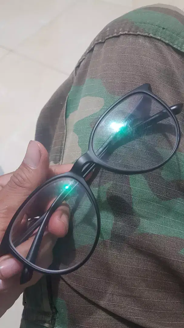 frame kacamata eyeglass terpasang minus