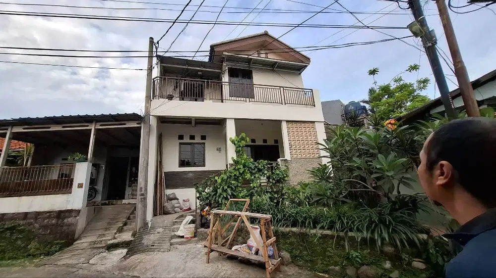 Rumah 2 Lantai Siap Huni Pondok Sukmajaya Depok, Lokasi Strategis