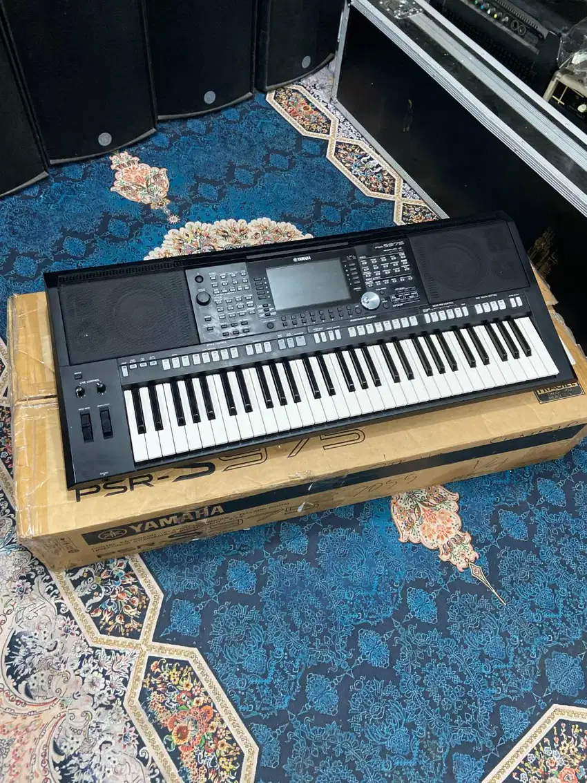 Keyboard Yamaha PSR S975 Komplit Dus