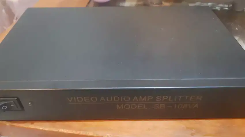 VA splitter 8 port