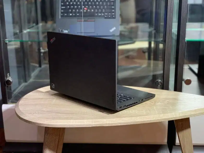 Laptop Editing Desain UltraBook Series Lenovo Thinkpad T460 Core i5