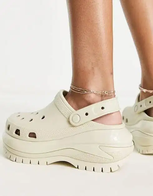 CROCS - MEGA CRUSH CLOG