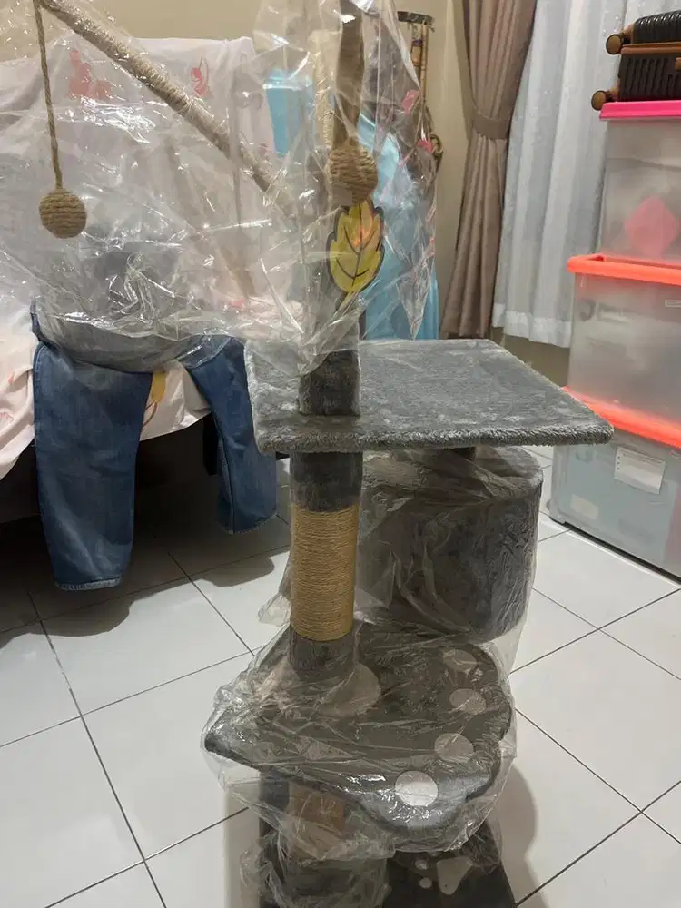 Cat Tower (Ada Scratcher)