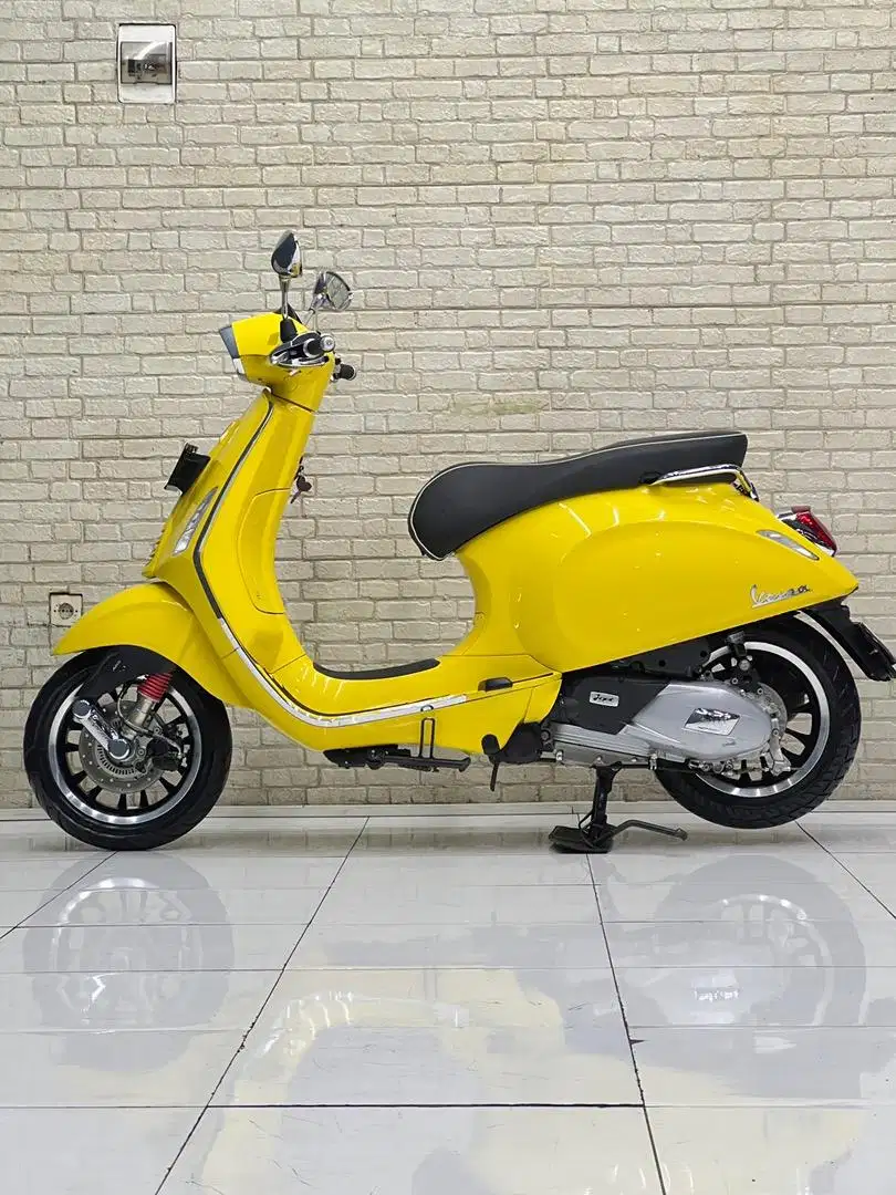 Perfect Condition!!Vespa Sprint 150cc ABS 2022 N Asli Yellow-Mustika