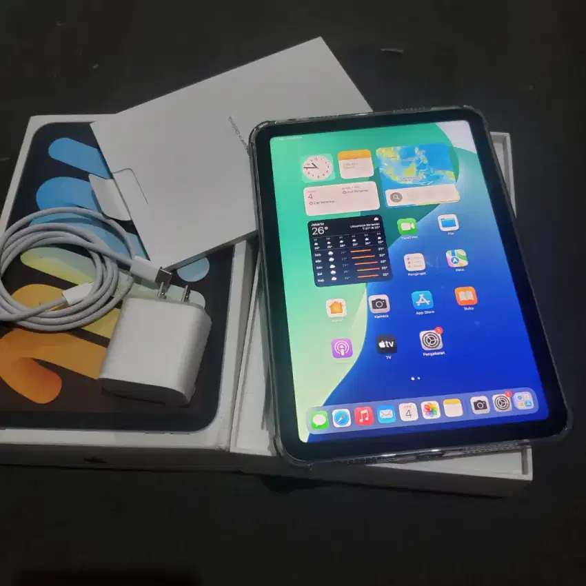 Ipad mini 7 128gb wifi only inter garansi on keyboard kondisi istimewa