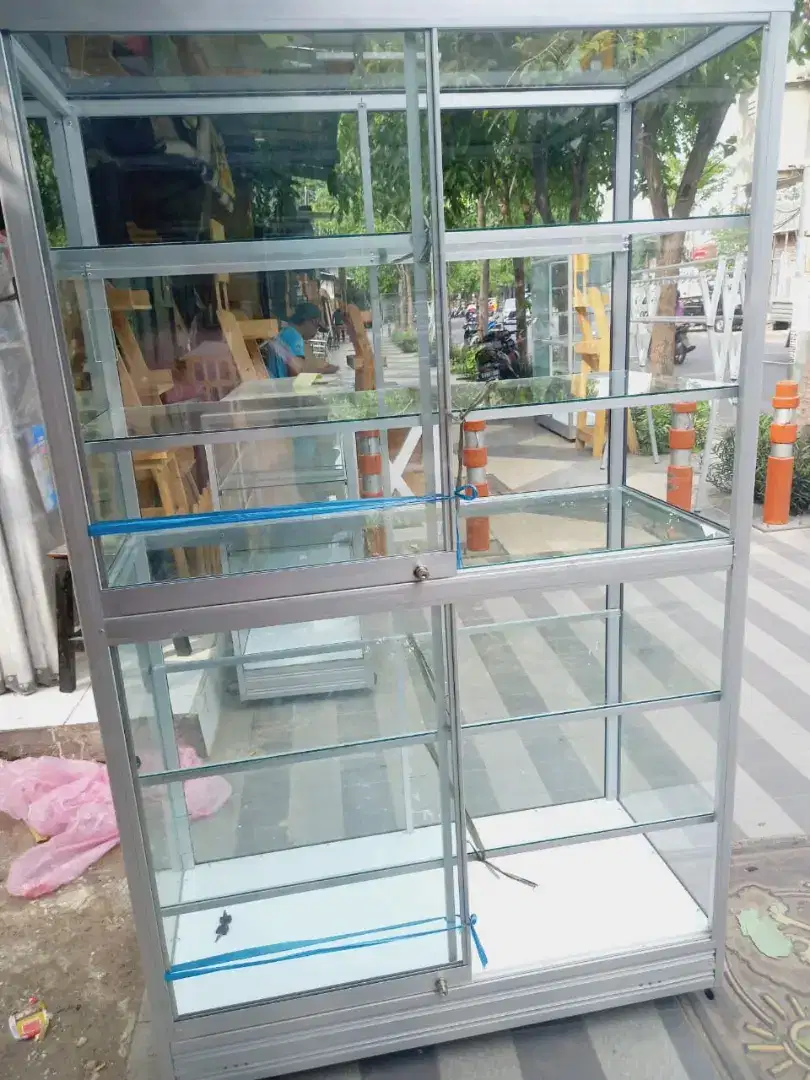 Etalase Lemari, Lemari Etalase Warung, Etalase Obat, Lemari Jualan