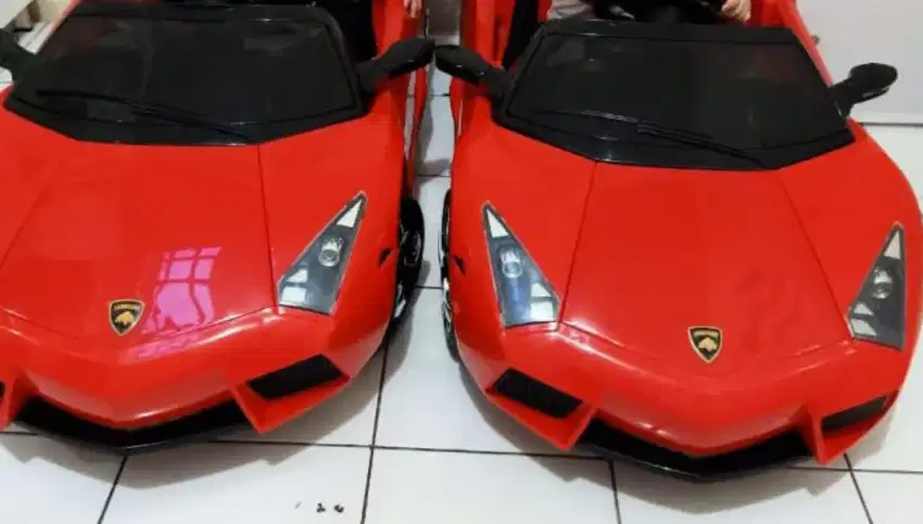 Mainan mobil anak