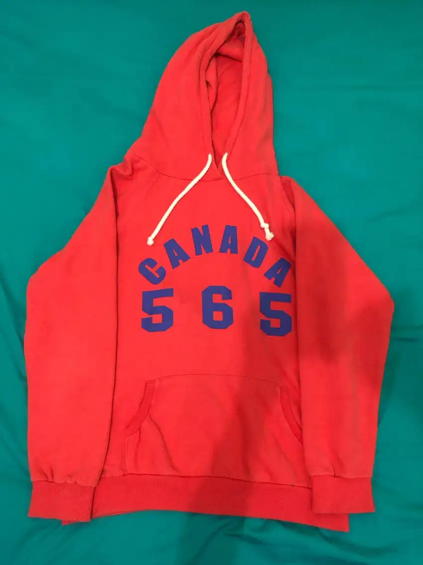 Hoodie Found Milano Italy Merah