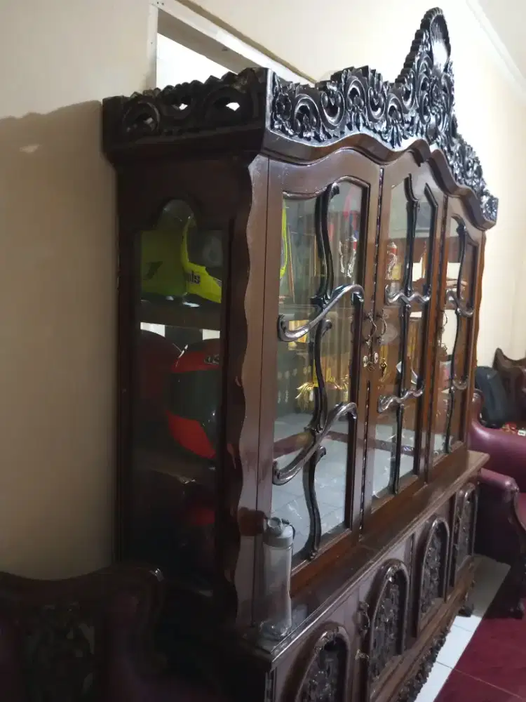 Lemari Antik Jaman Voc