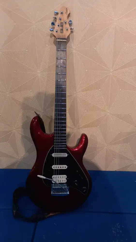 Musicman Sterling Sub Red Gitar Elektrik Original