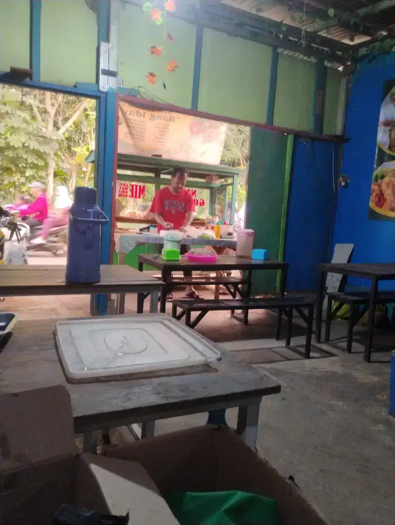 Di butuhkan segera tukang masak untuk warung nasi goreng