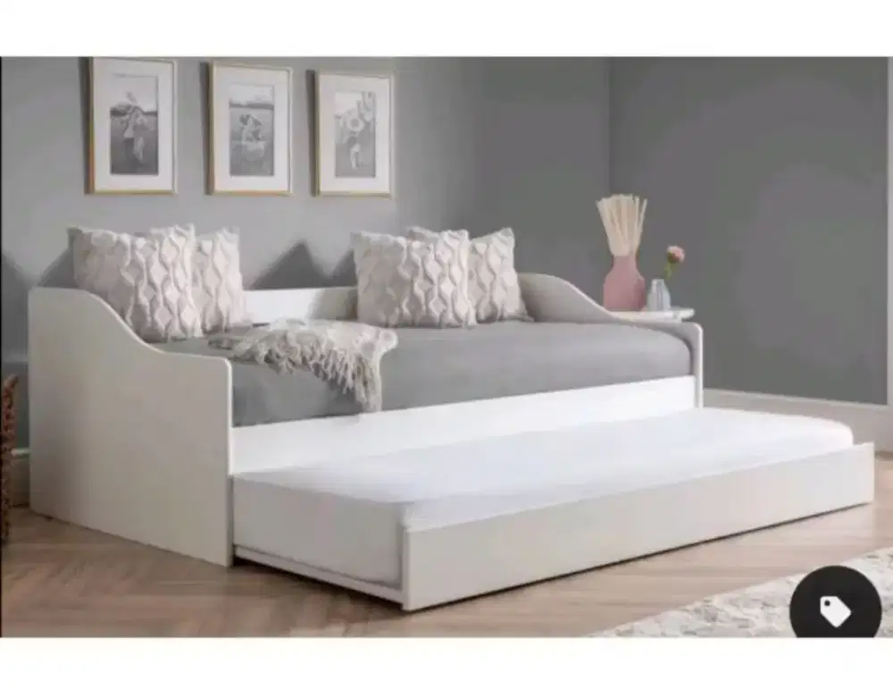 Tempat tidur Sorong castm sesuai kebutuhan dan terima tukar tambah