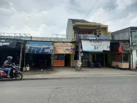 rumah di pinggir jalan raya legok cocok untuk usaha