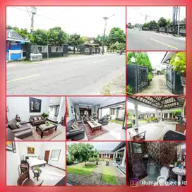 rumah pinggir jalan raya tamanmartani tanah sangat luas
